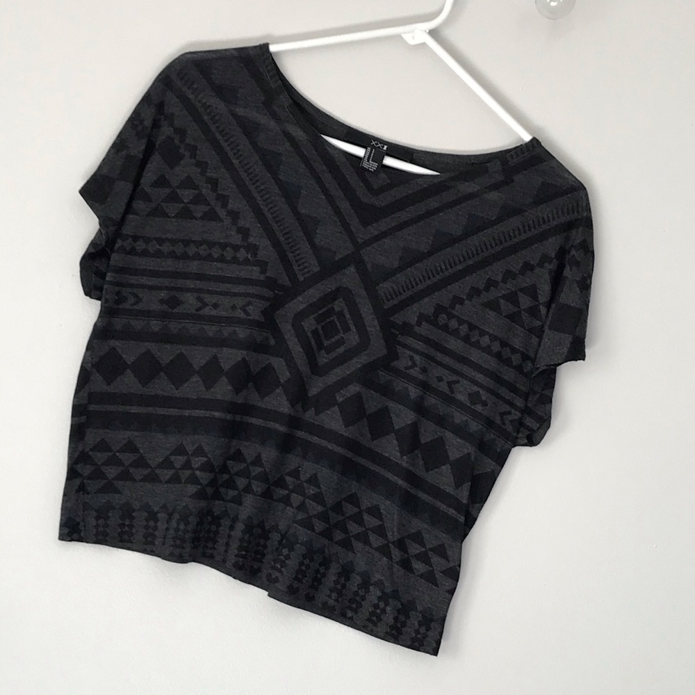 Forever 21 crop top size s